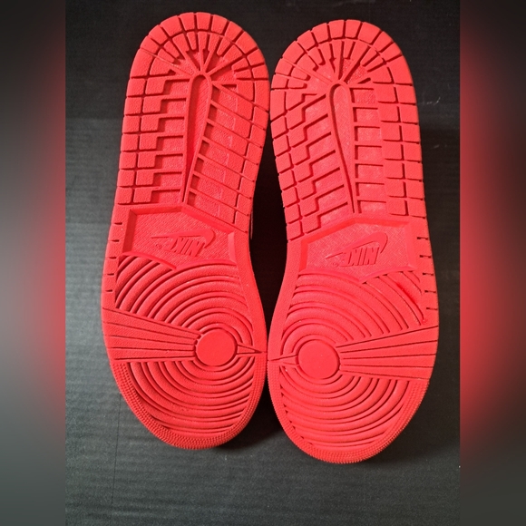 2022 Nike Air Jordan 1 Mid 'Alternate Bred Men's Sneakers Size 10. (No Box) - Picture 7 of 16